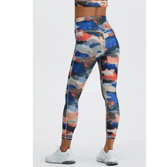 Fabletics Zion Mountain High rise Camo Motion365 Leggings Womens S  Athleisure - Picture 10 of 15